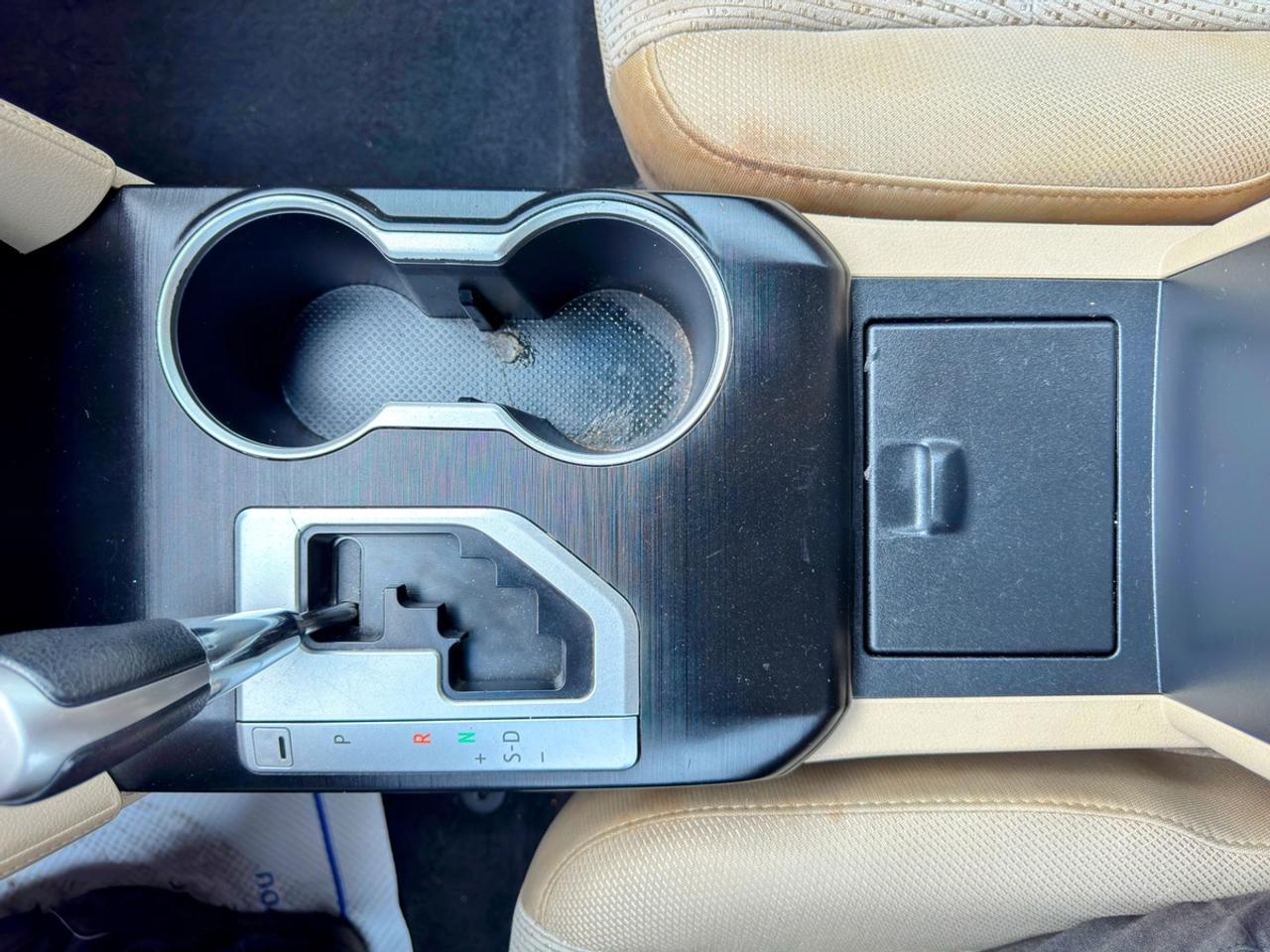 2012 Toyota Camry LE Photo