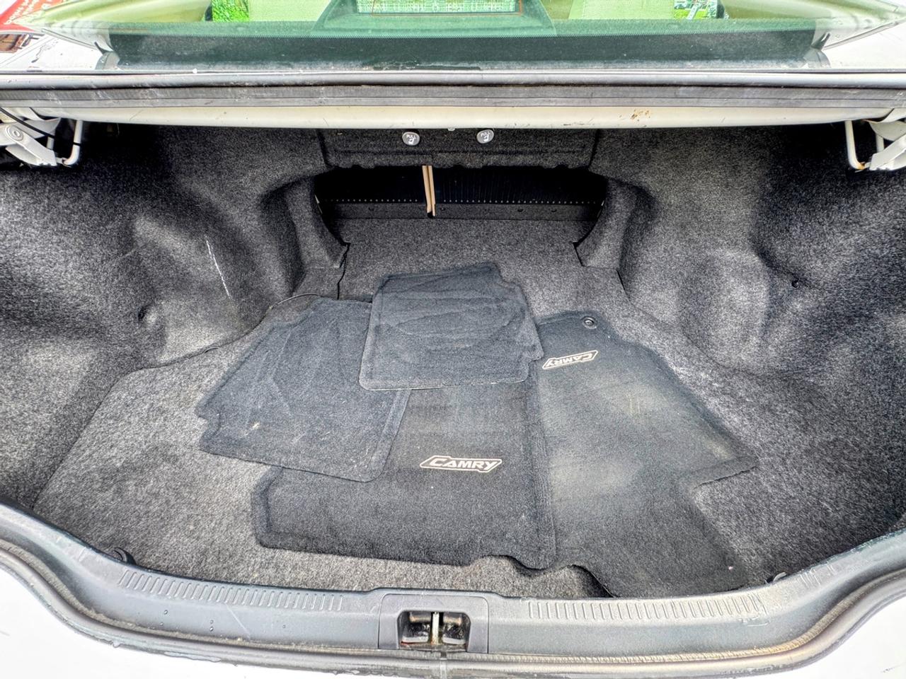 2012 Toyota Camry LE Photo
