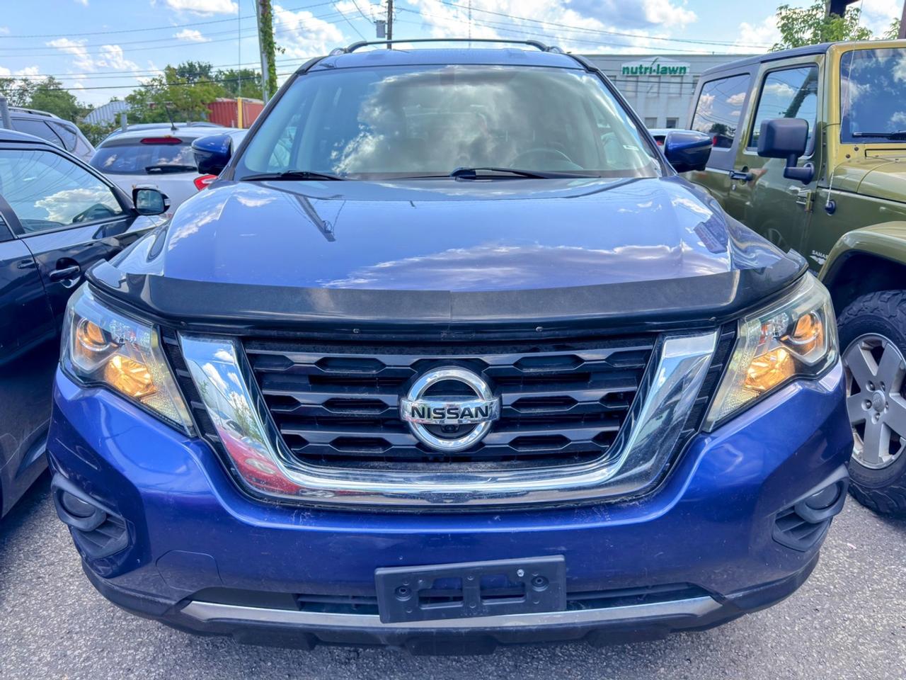 2017 Nissan Pathfinder Platinum Photo5