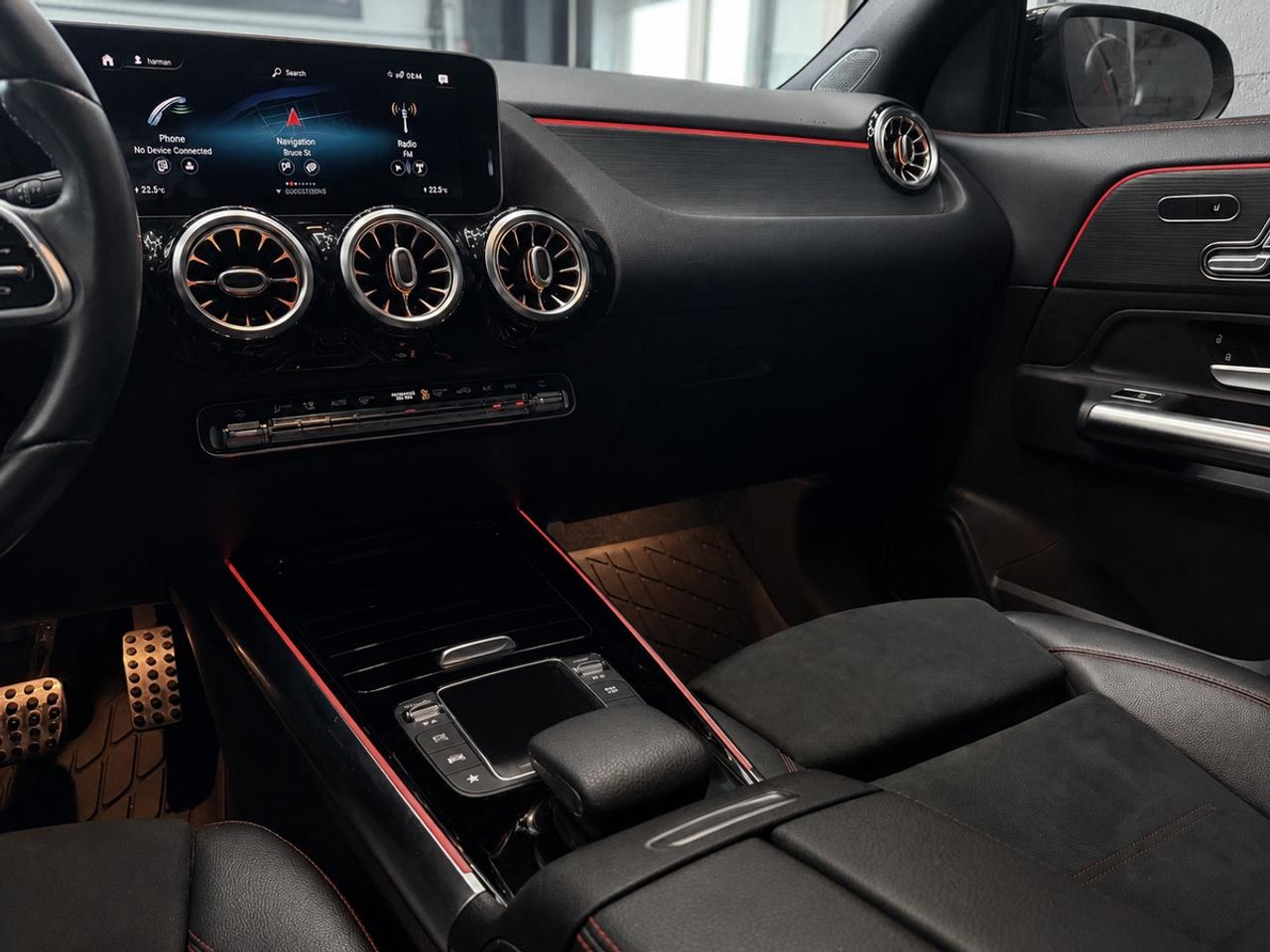 2021 Mercedes-Benz GLA 250 Photo
