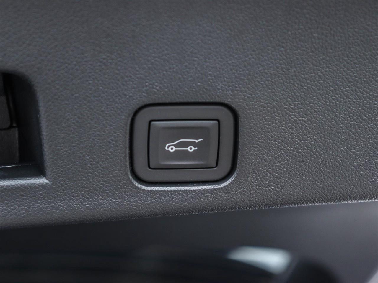 2027 GMC Acadia AWD Elevation Photo