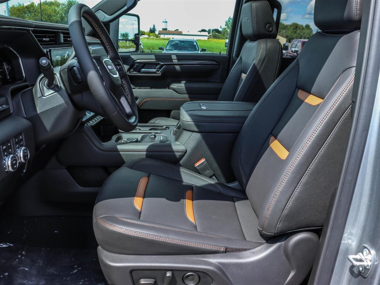 2026 GMC Sierra 3500HD 4WD Crew Cab Standard Box AT4 Photo