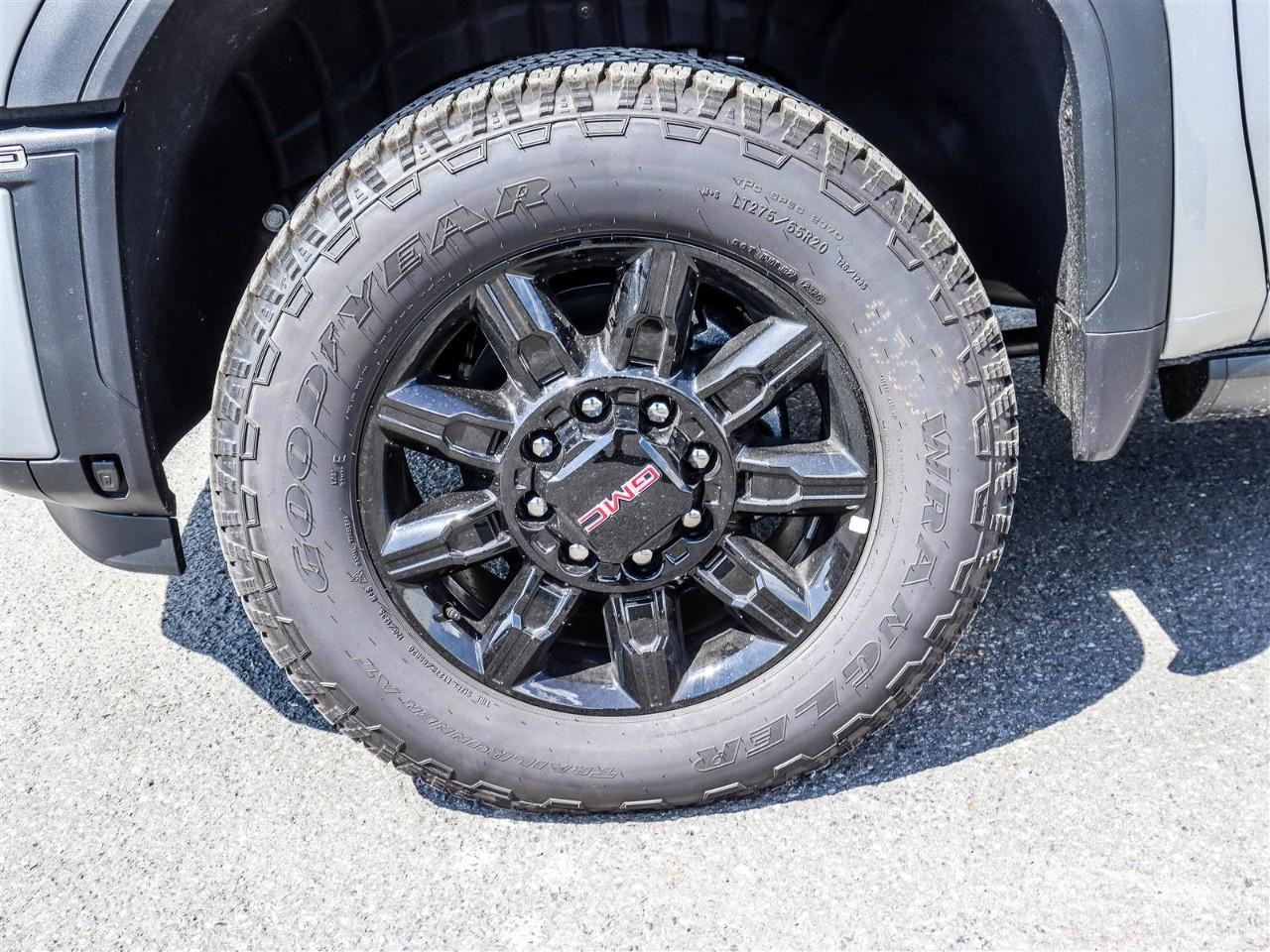 2026 GMC Sierra 3500HD 4WD Crew Cab Standard Box AT4 Photo