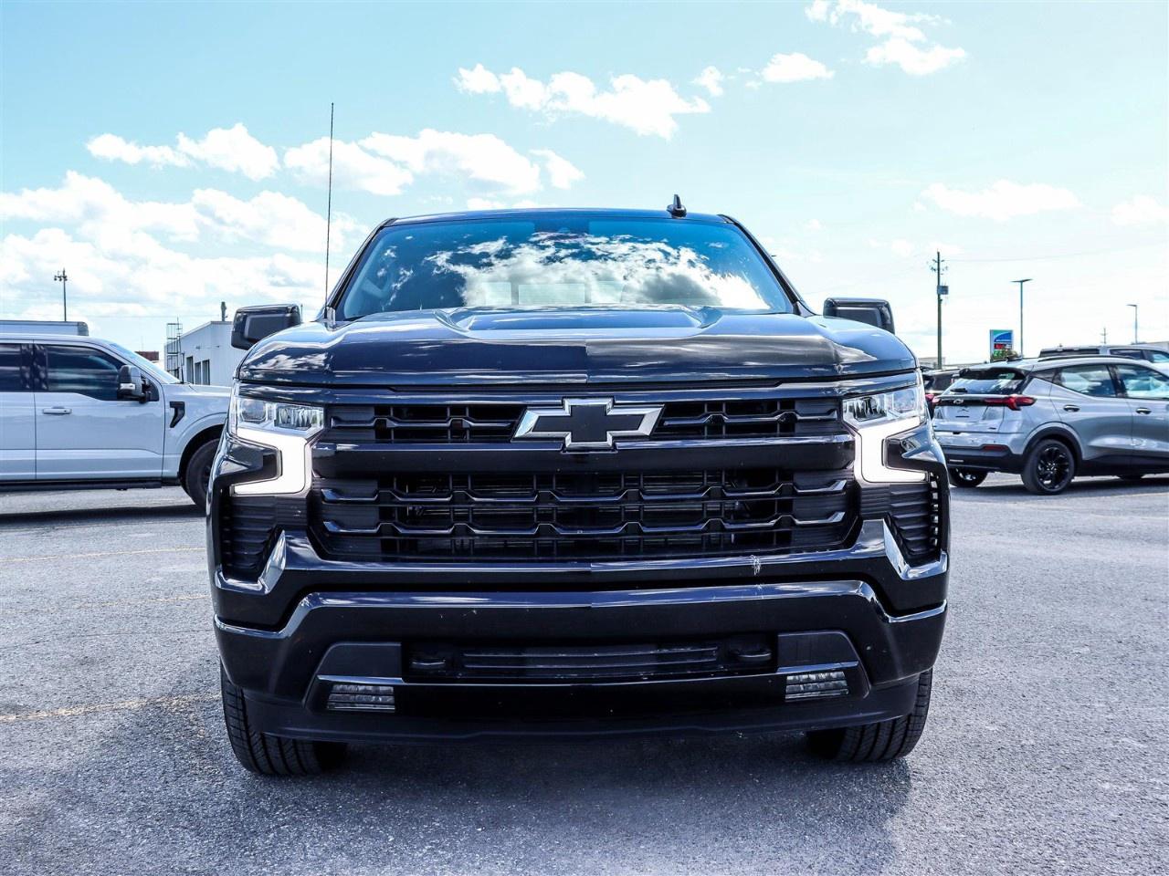 2026 Chevrolet Silverado 1500 Crew Cab Short Box 4-Wheel Drive RST Photo5