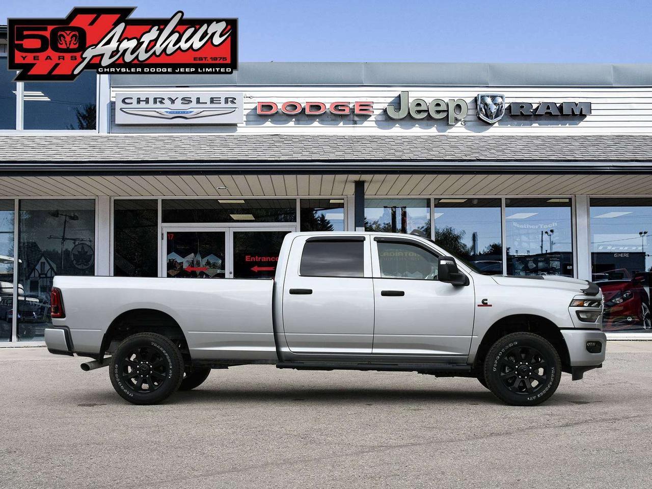 2026 RAM 2500 BLACK EXPRESS CREW CAB 4X4 LONGBOX Photo2