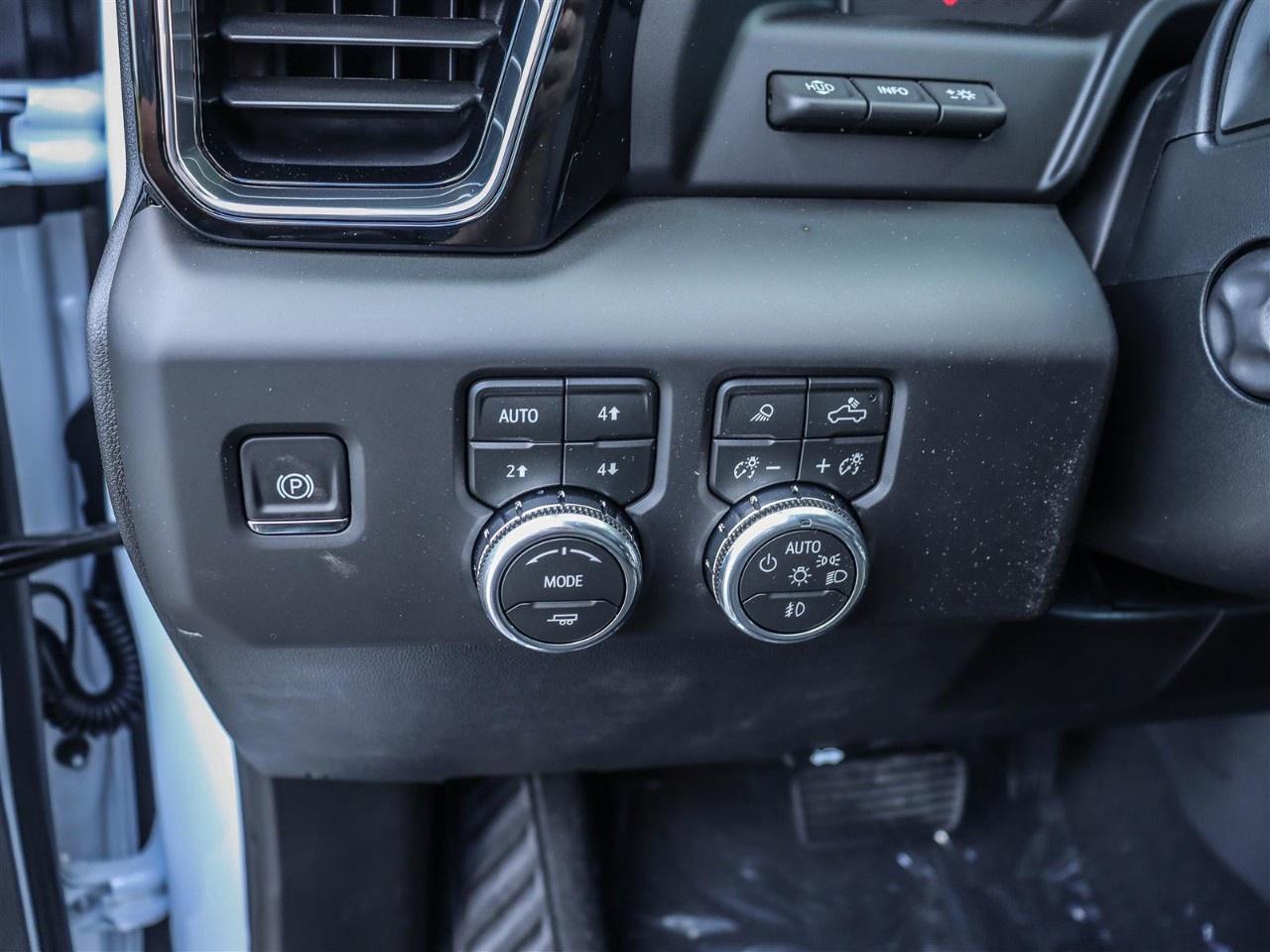2026 GMC Sierra 1500 Crew Cab Short Box 4-Wheel Drive Denali Photo