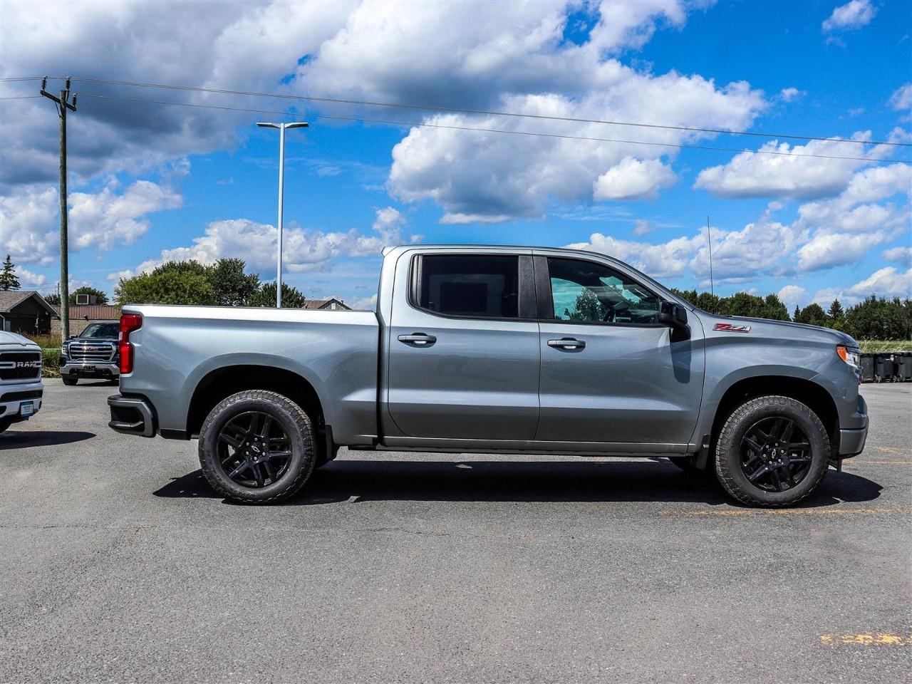 2026 Chevrolet Silverado 1500 Crew Cab Short Box 4-Wheel Drive RST Photo4