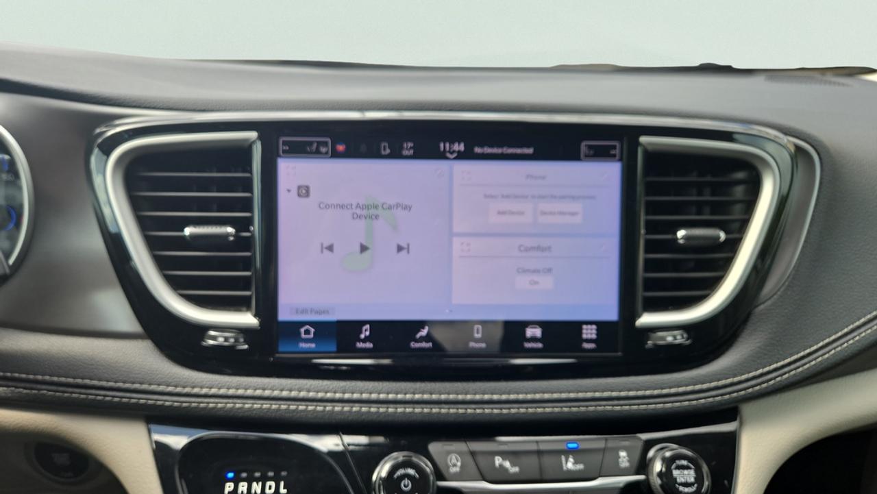 2024 Chrysler Pacifica Leather, Navigation, Power Doors, Blind Spot Photo