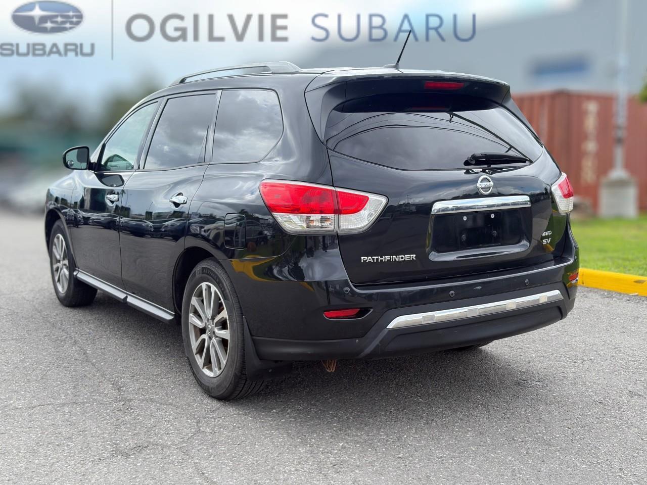 2015 Nissan Pathfinder SV 4dr 4x4 Photo