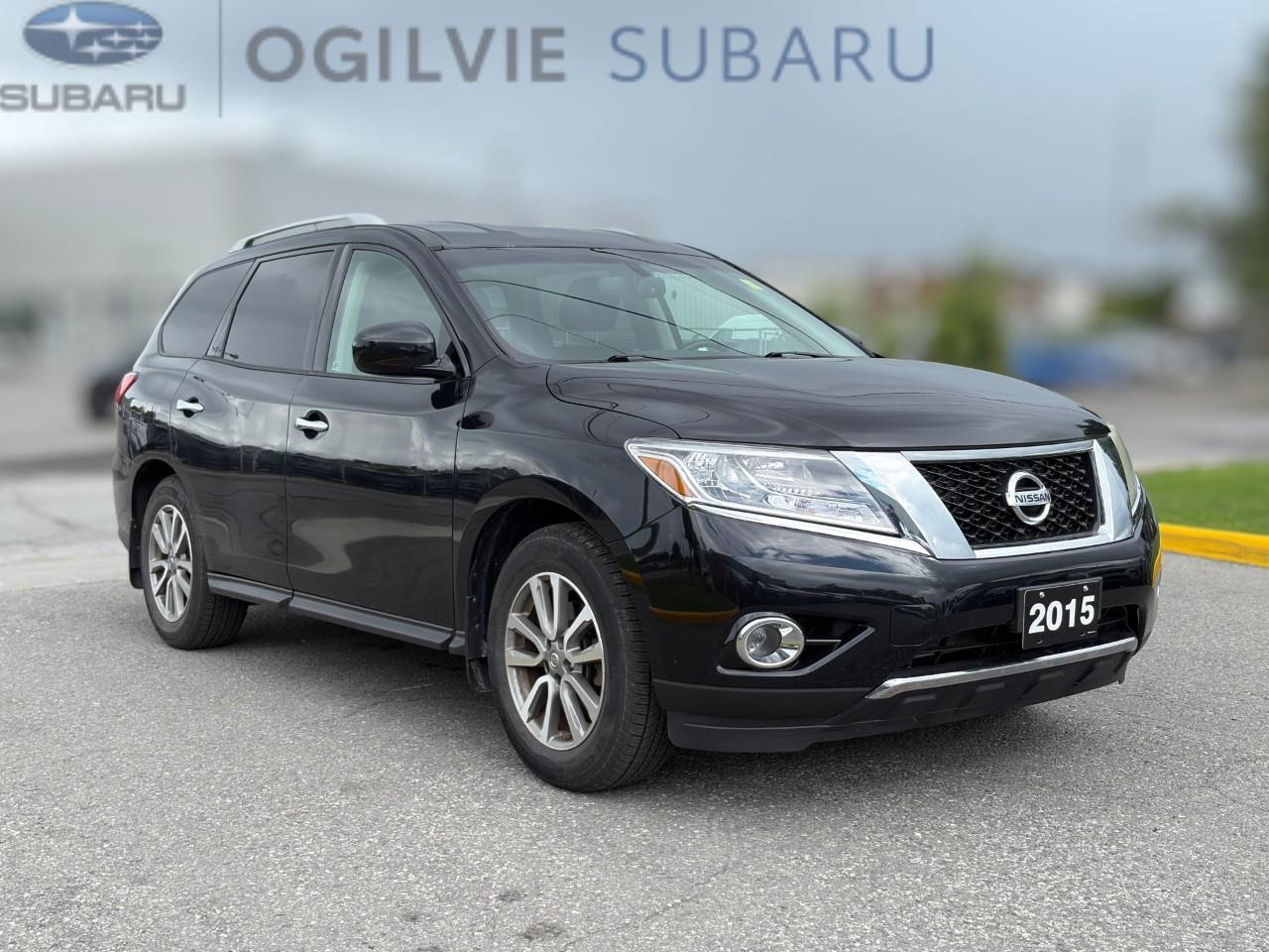 2015 Nissan Pathfinder SV 4dr 4x4 Photo