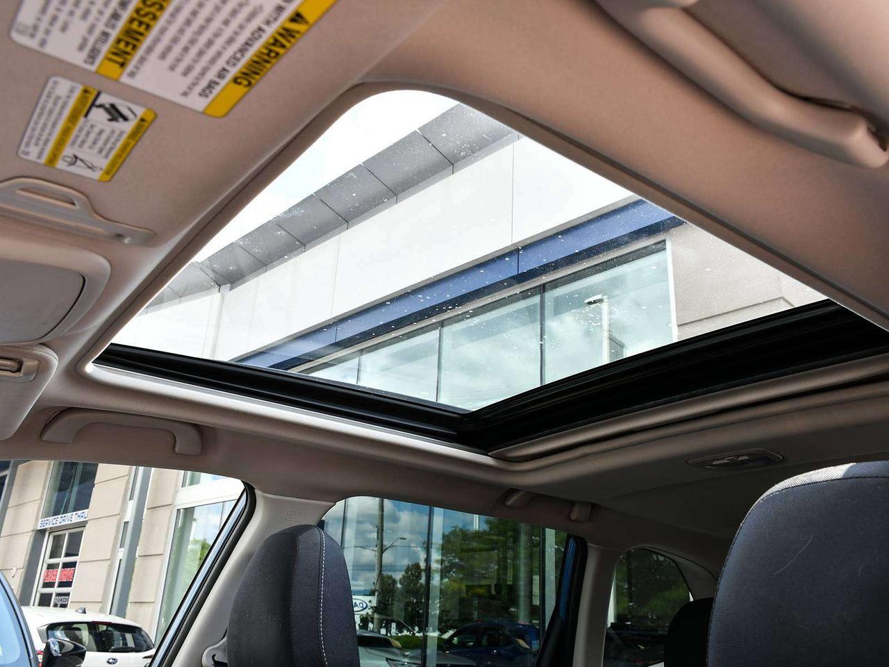2022 Subaru Forester TOURING   1OWNER   CLEAN CARFAX   SUNROOF   CAM Photo