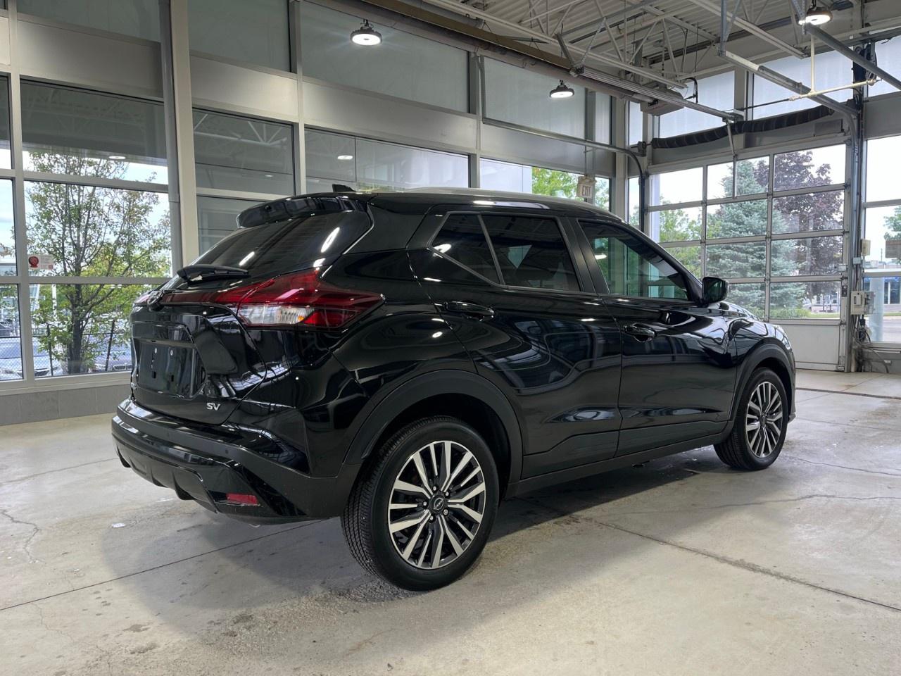2024 Nissan Kicks SV FWD Photo