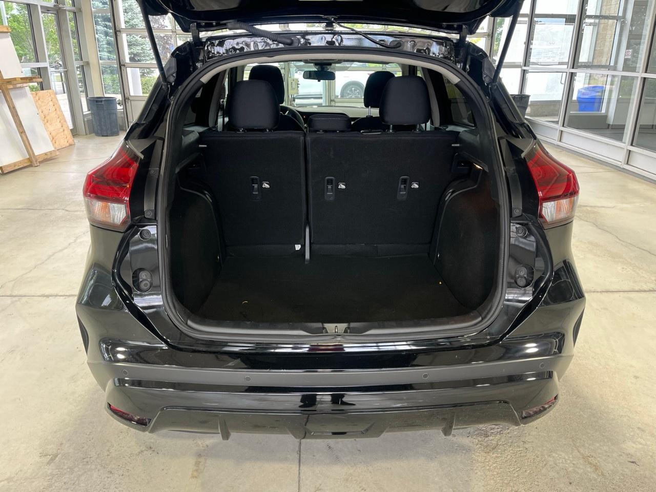 2024 Nissan Kicks SV FWD Photo