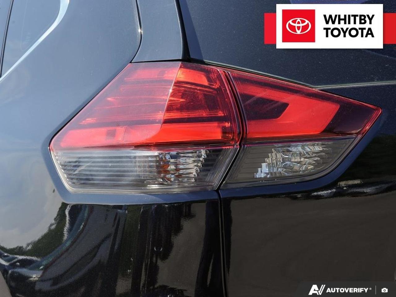 2017 Nissan Rogue SV 2.5L Photo