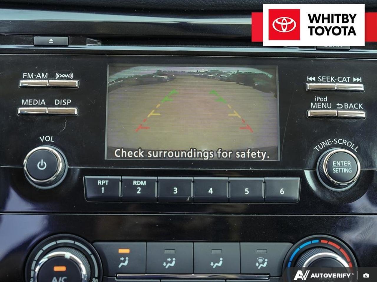 2017 Nissan Rogue SV 2.5L Photo