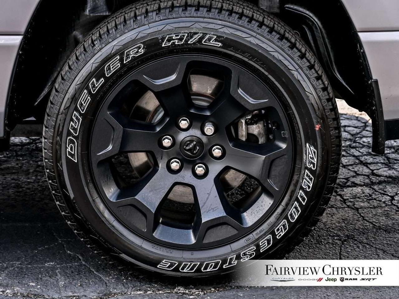 2023 RAM 1500 Sport 4x4 Crew Cab 5'7 Box DUAL PANO ROOF   LEATHER   NIGHT EDITION   REMOTE START   HEATED SEATS Photo