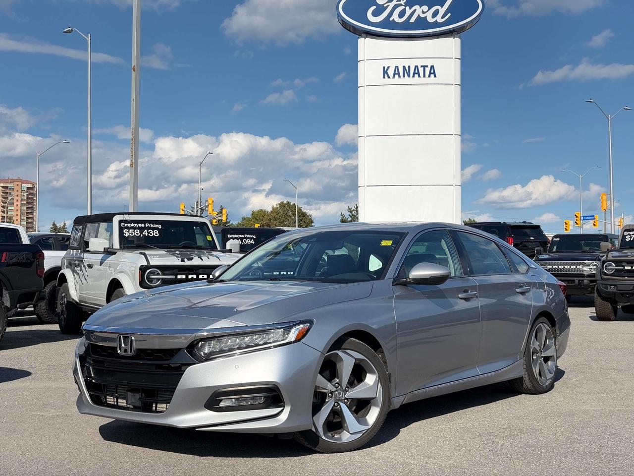 2019 Honda Accord Touring 1.5T (CVT) 4dr Sedan Photo