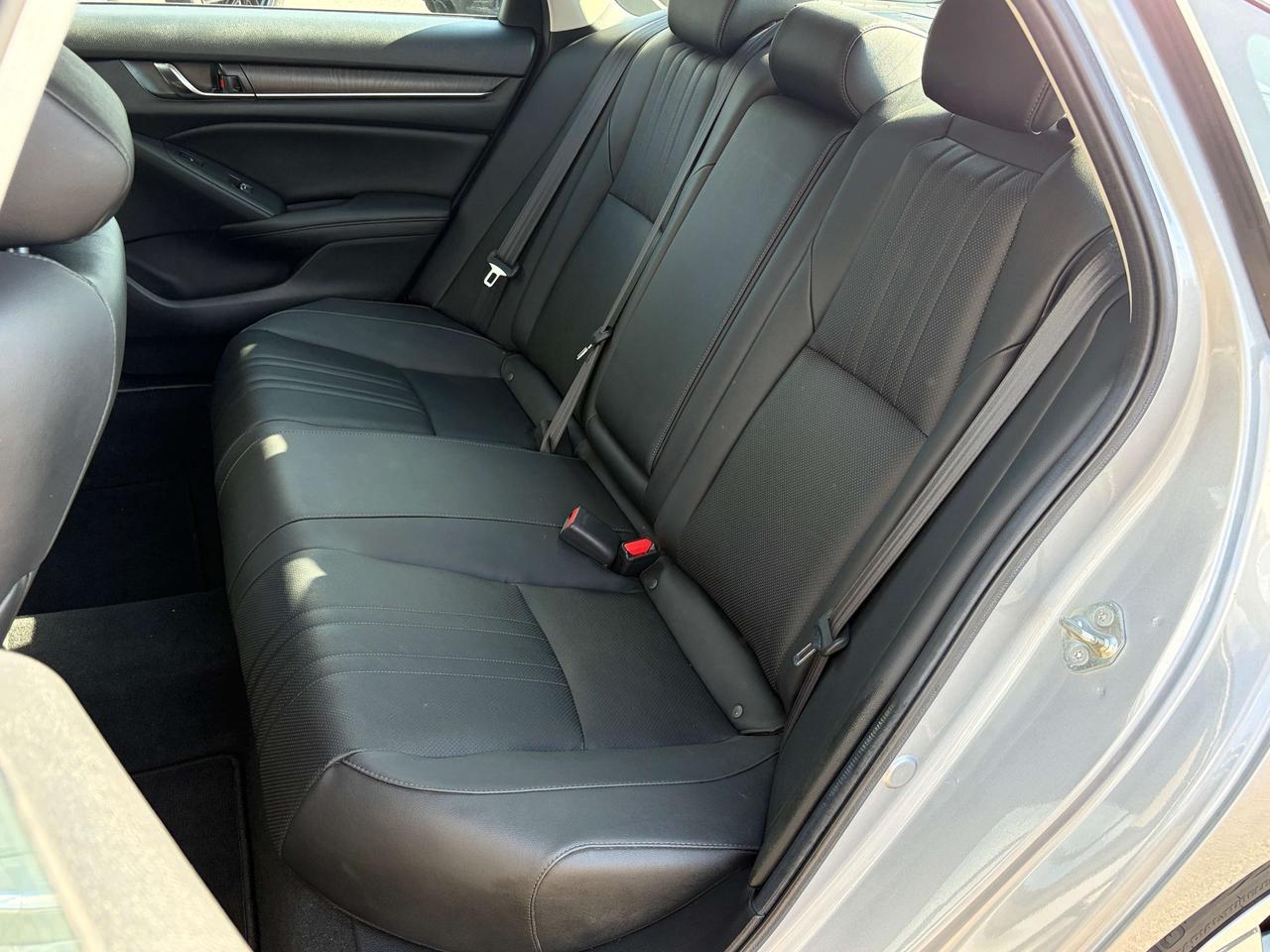2019 Honda Accord Touring 1.5T (CVT) 4dr Sedan Photo