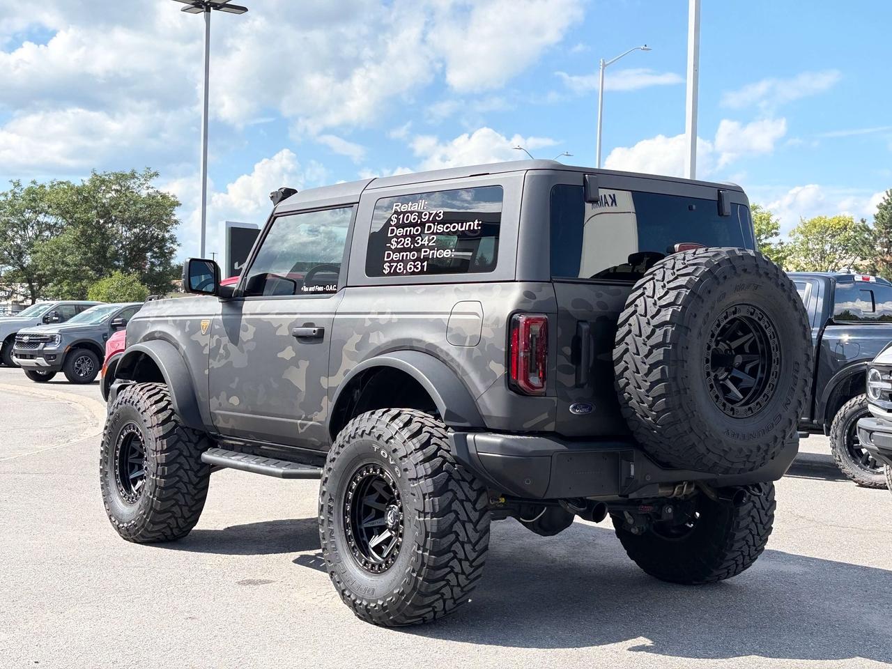 2024 Ford Bronco Badlands 2dr 4x4 Photo3