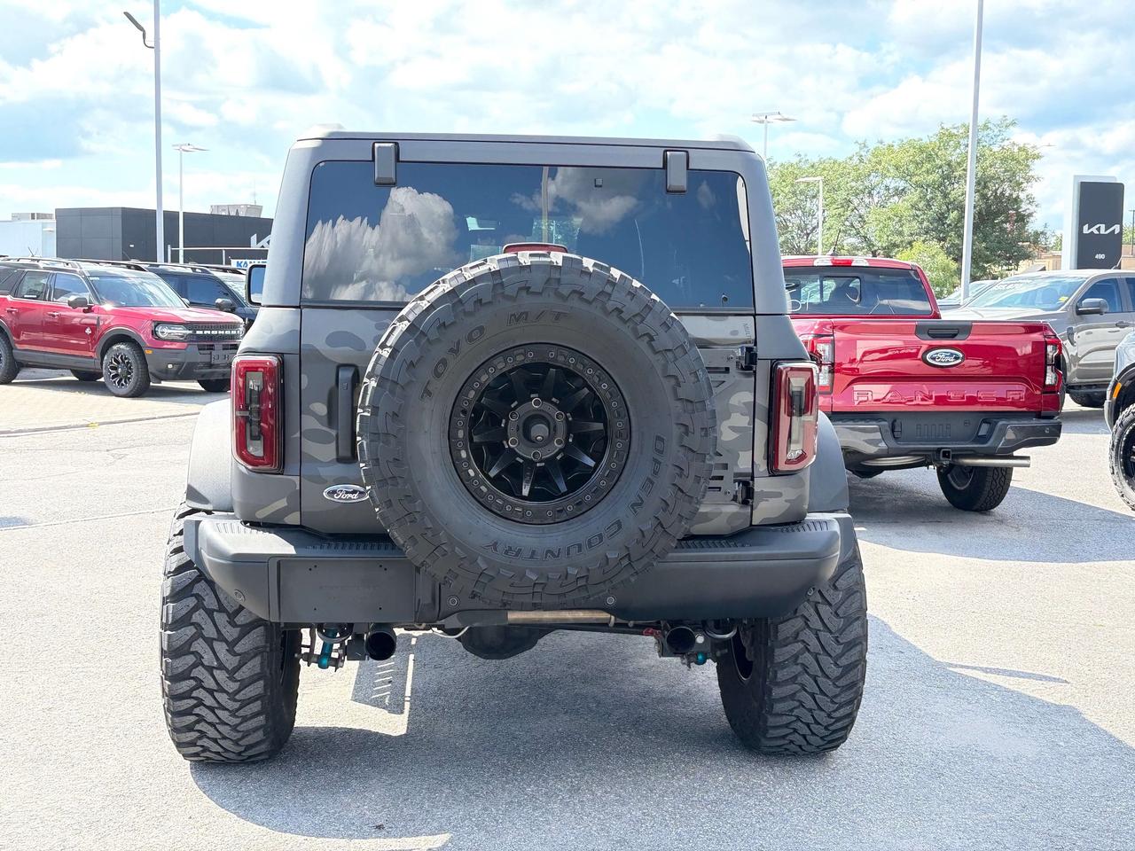 2024 Ford Bronco Badlands 2dr 4x4 Photo