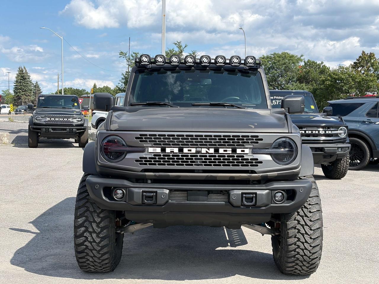 2024 Ford Bronco Badlands 2dr 4x4 Photo