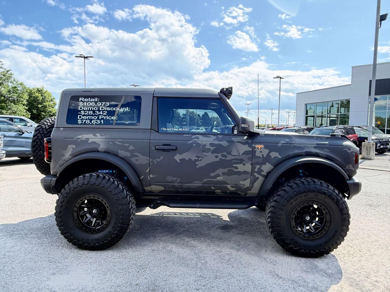 2024 Ford Bronco Badlands 2dr 4x4 Photo