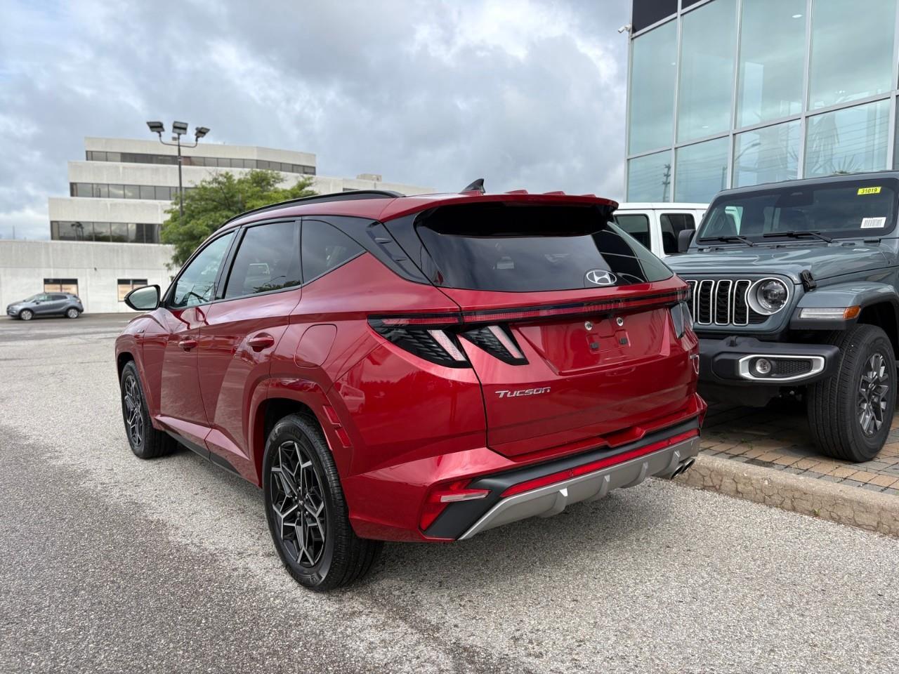 2022 Hyundai Tucson N Line 4dr All-Wheel Drive Photo2