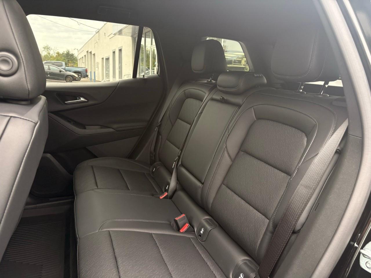 2027 Chevrolet Equinox AWD LT Photo