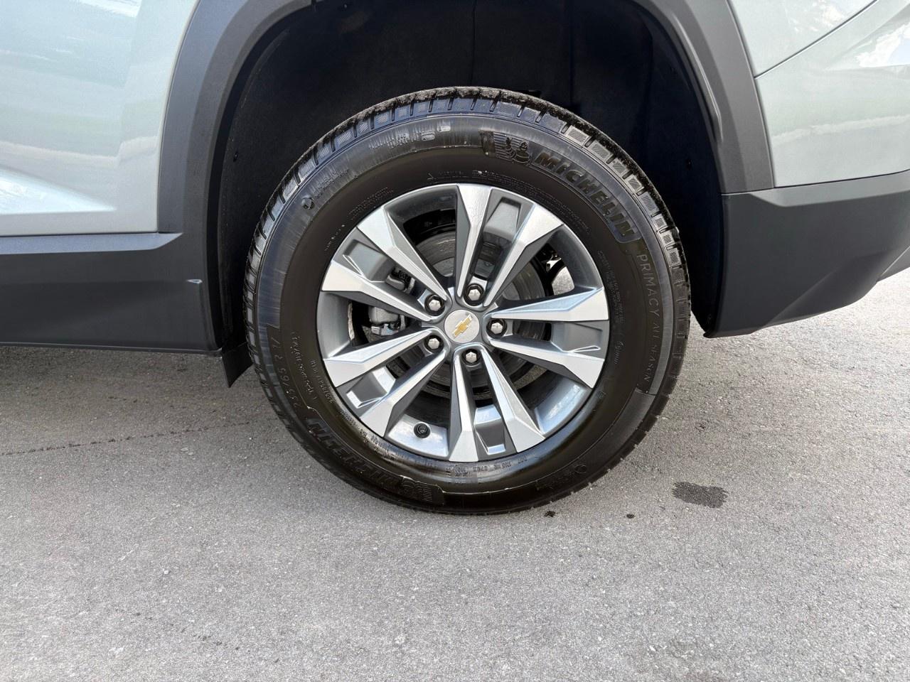 2027 Chevrolet Equinox AWD LT Photo