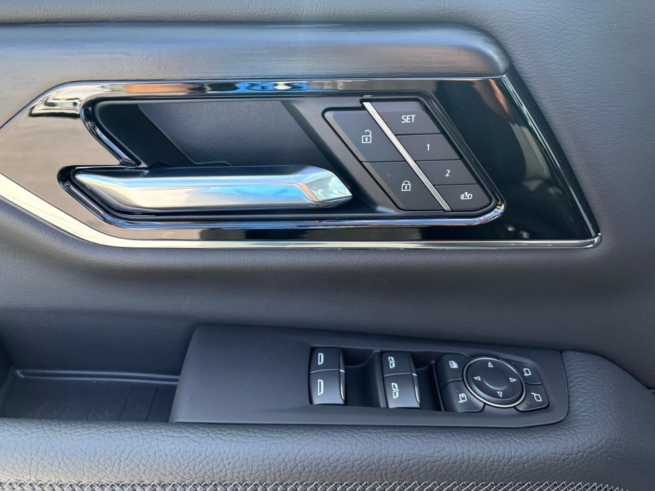2026 GMC Yukon 4WD 4dr Denali Photo