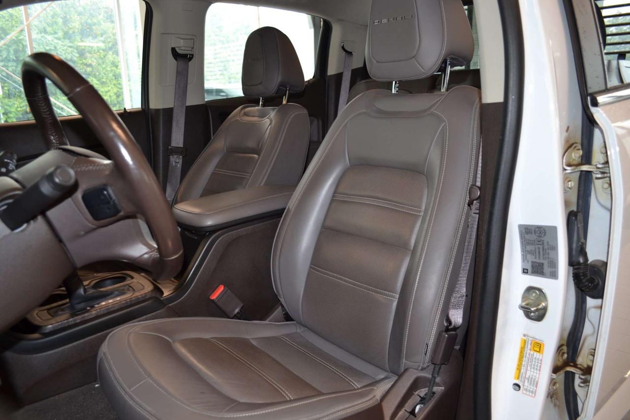 2021 GMC Canyon Denali Photo