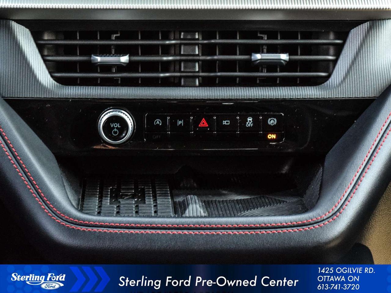 2025 Ford Explorer ST Photo