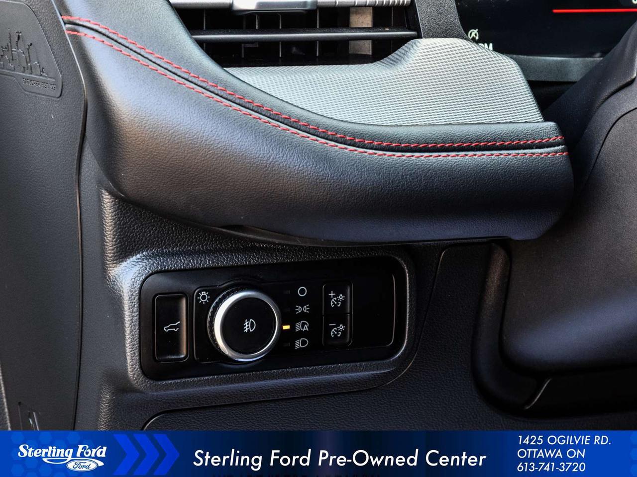 2025 Ford Explorer ST Photo