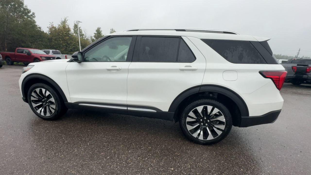 2026 Ford Explorer Platinum Photo