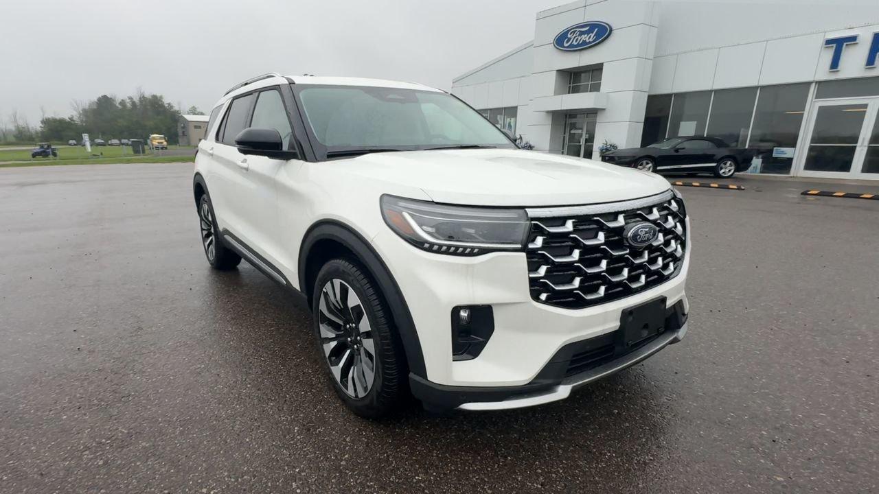 2026 Ford Explorer Platinum Photo