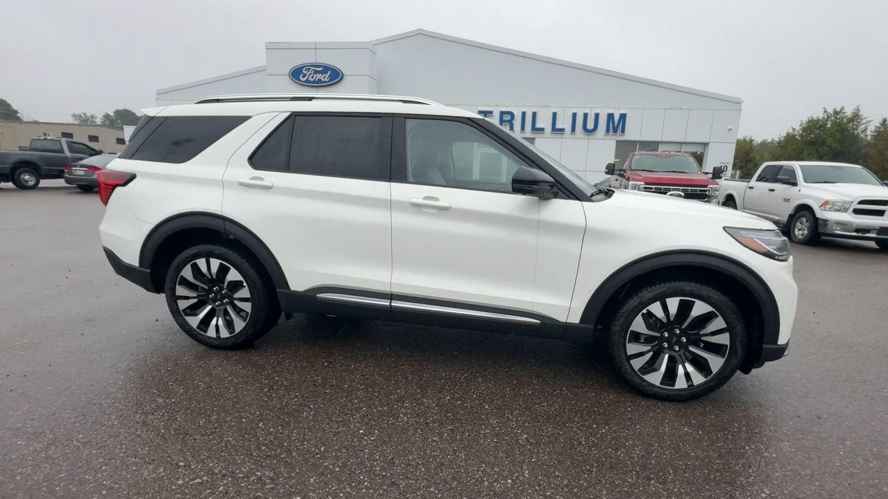 2026 Ford Explorer Platinum Photo
