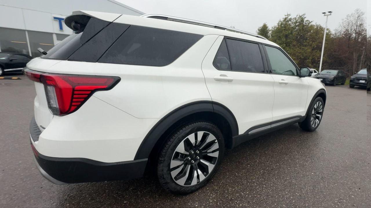 2026 Ford Explorer Platinum Photo