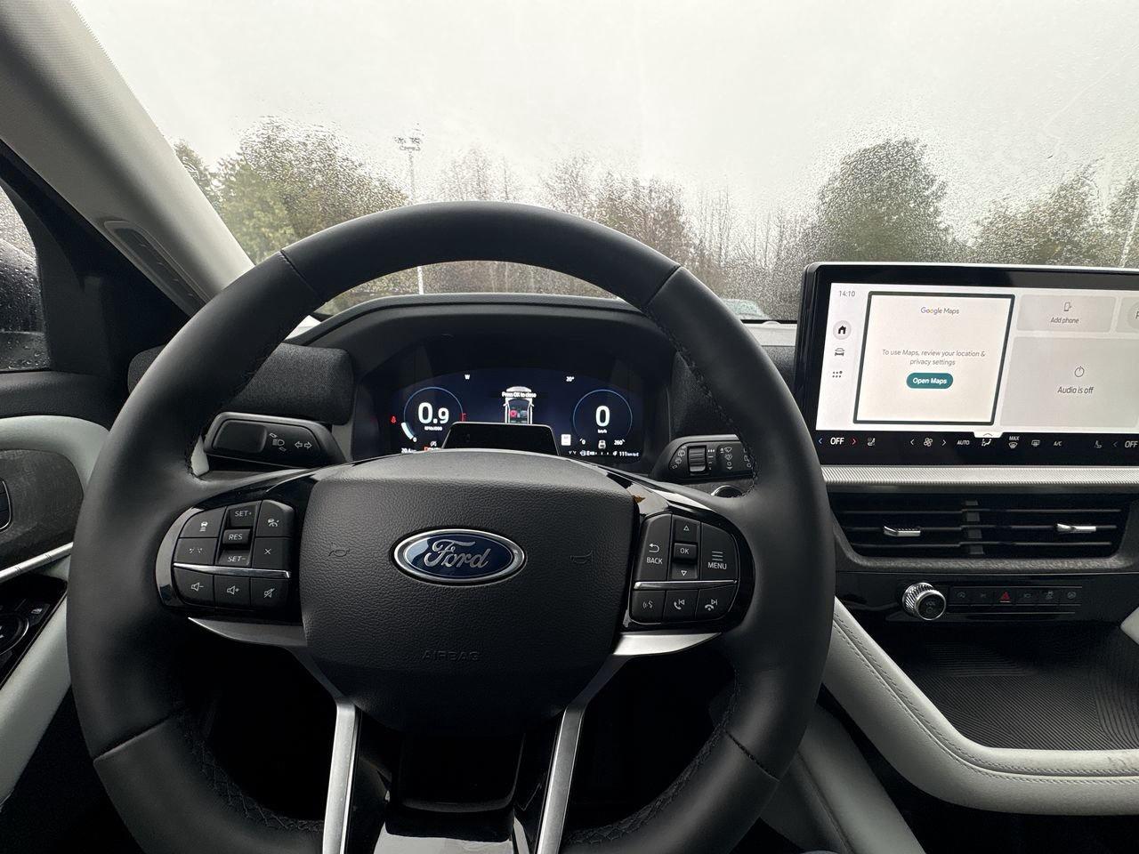 2026 Ford Explorer Platinum Photo