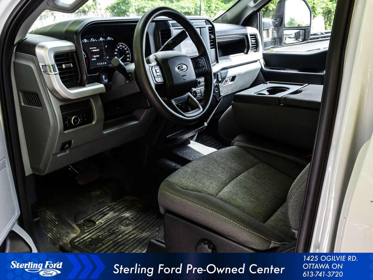 2025 Ford F-550 Super Duty XL Photo