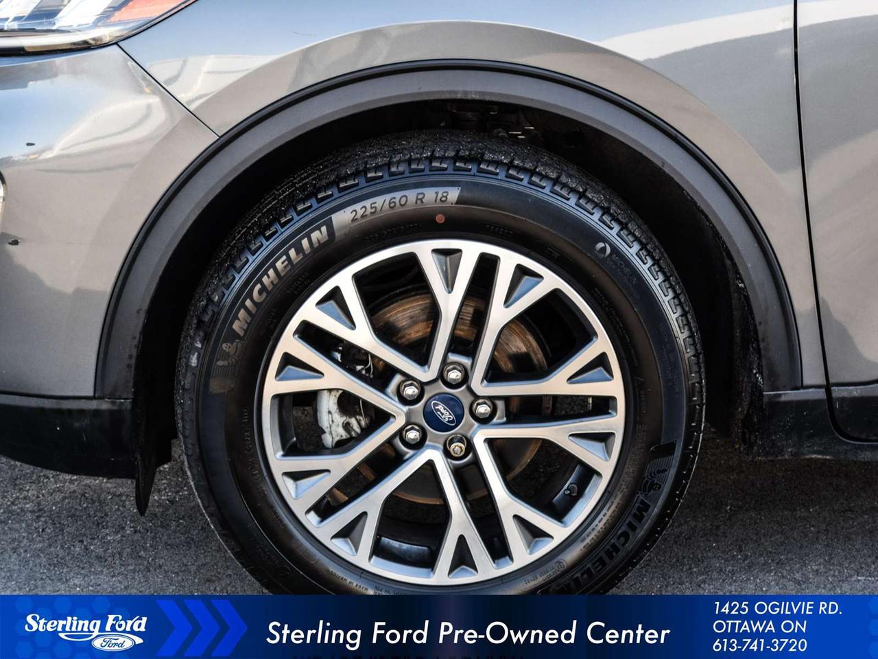 2022 Ford Escape SEL Photo