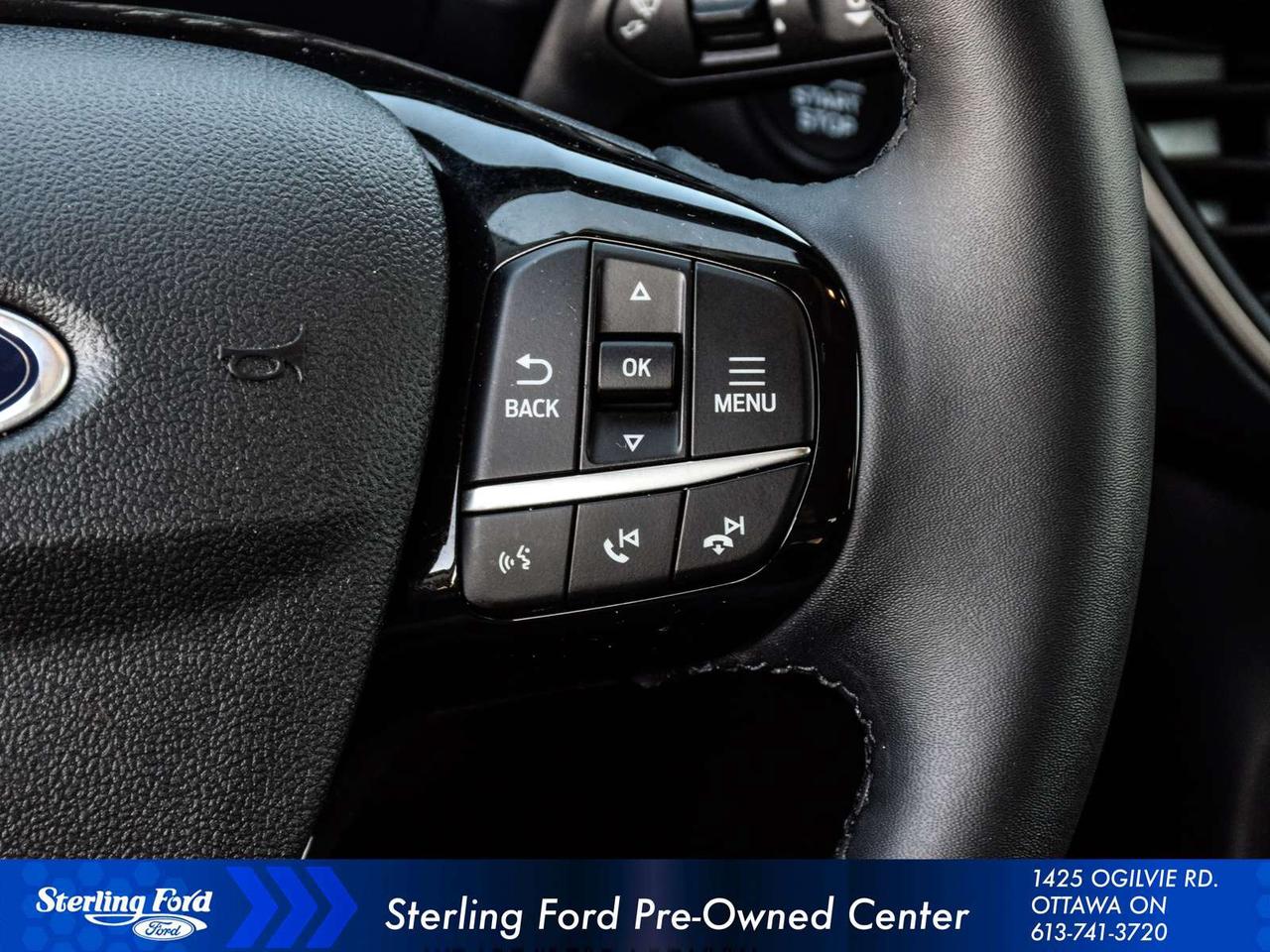 2022 Ford Escape SEL Photo