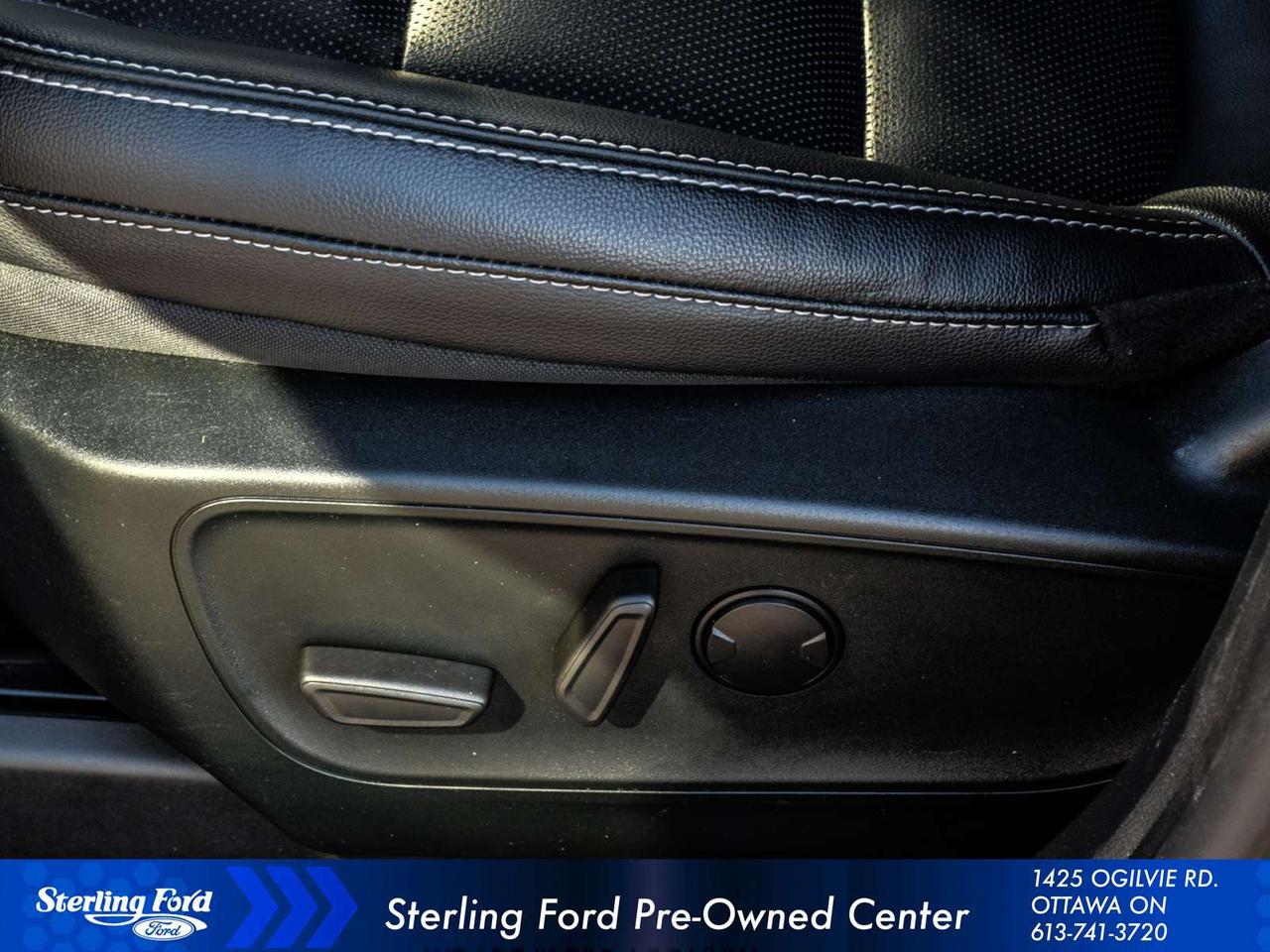 2022 Ford Escape SEL Photo