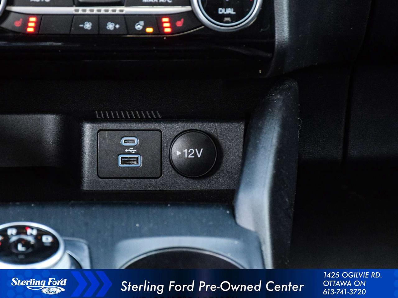 2022 Ford Escape SEL Photo