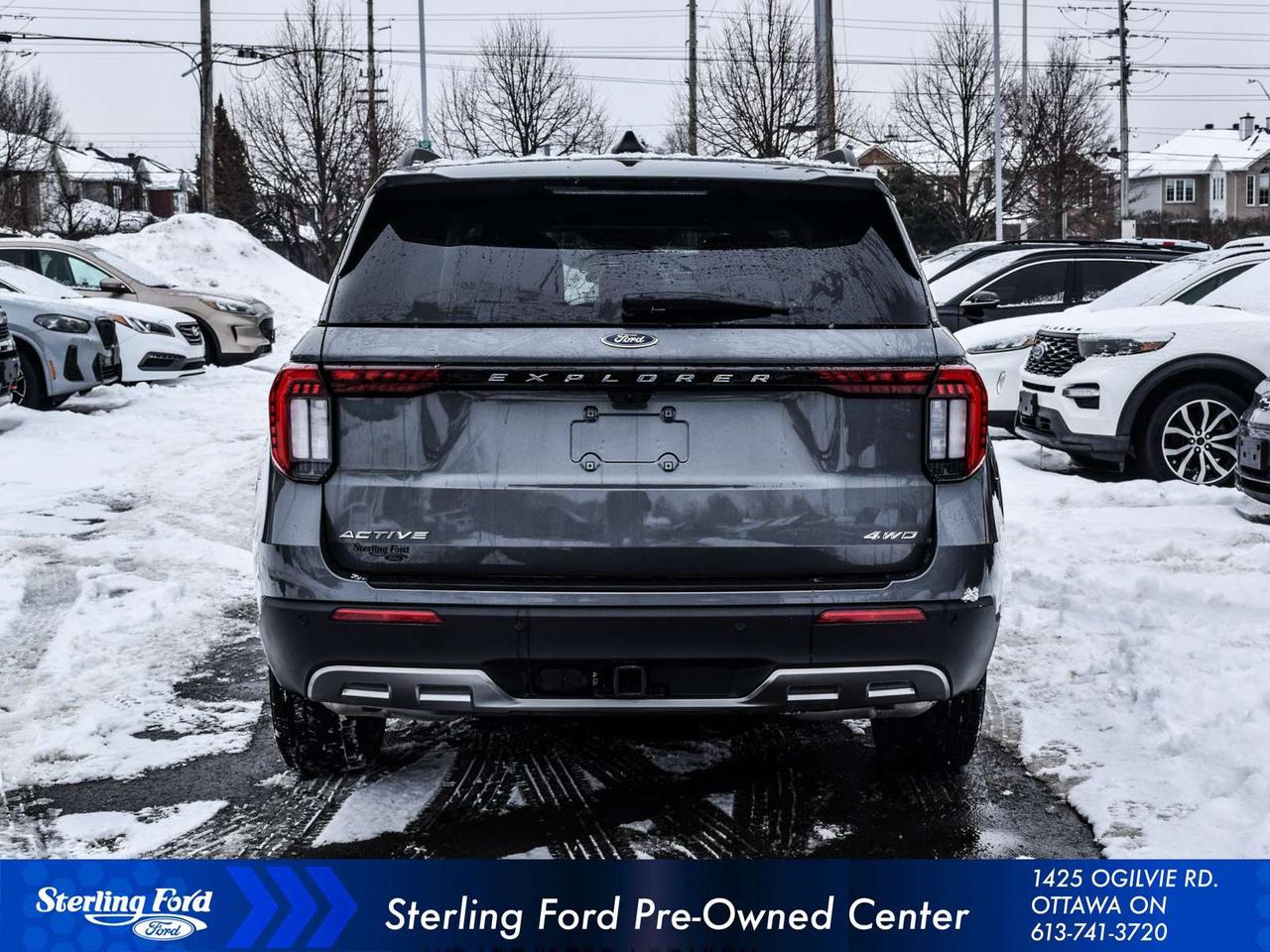 2025 Ford Explorer Active Photo