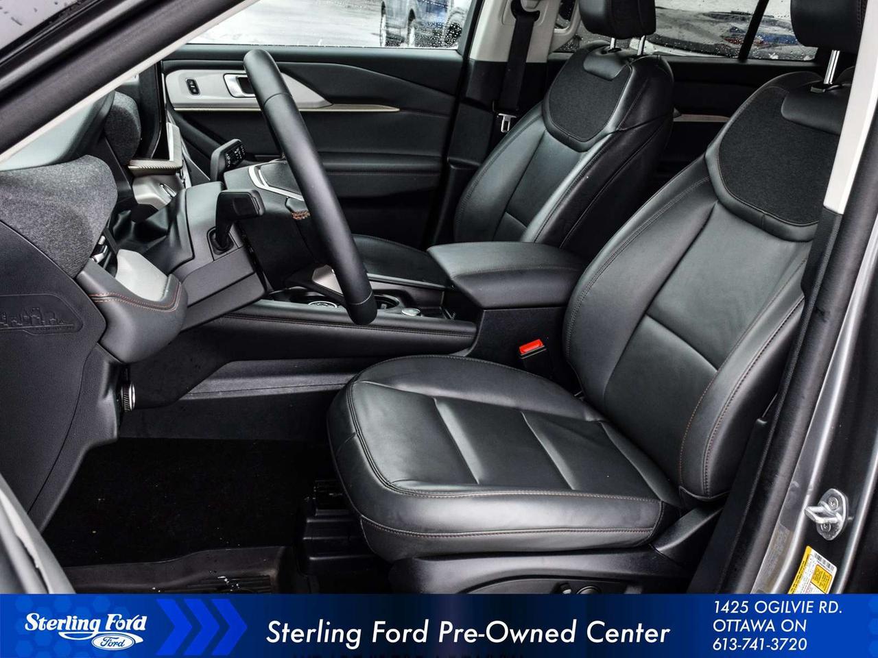 2025 Ford Explorer Active Photo