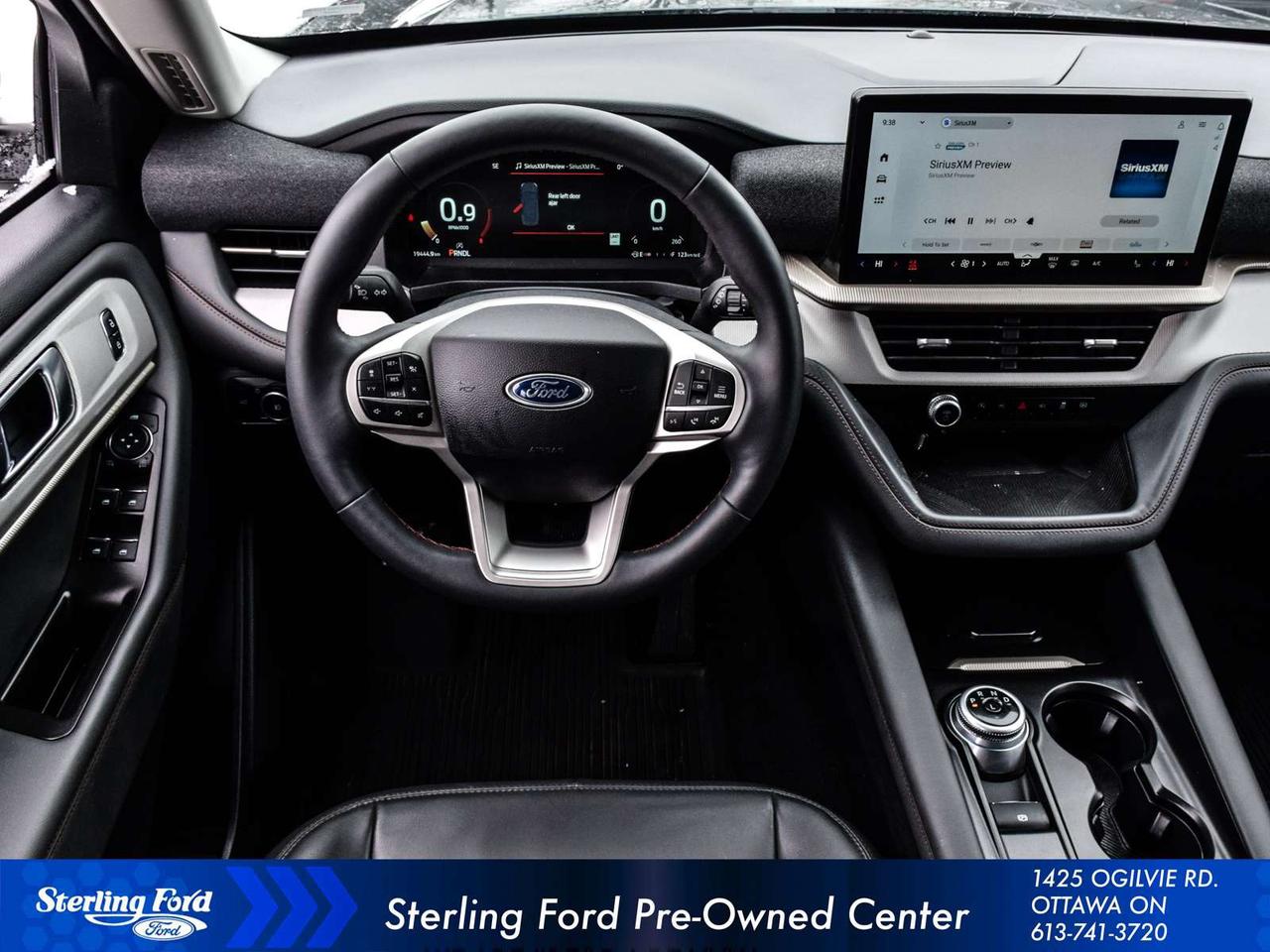 2025 Ford Explorer Active Photo
