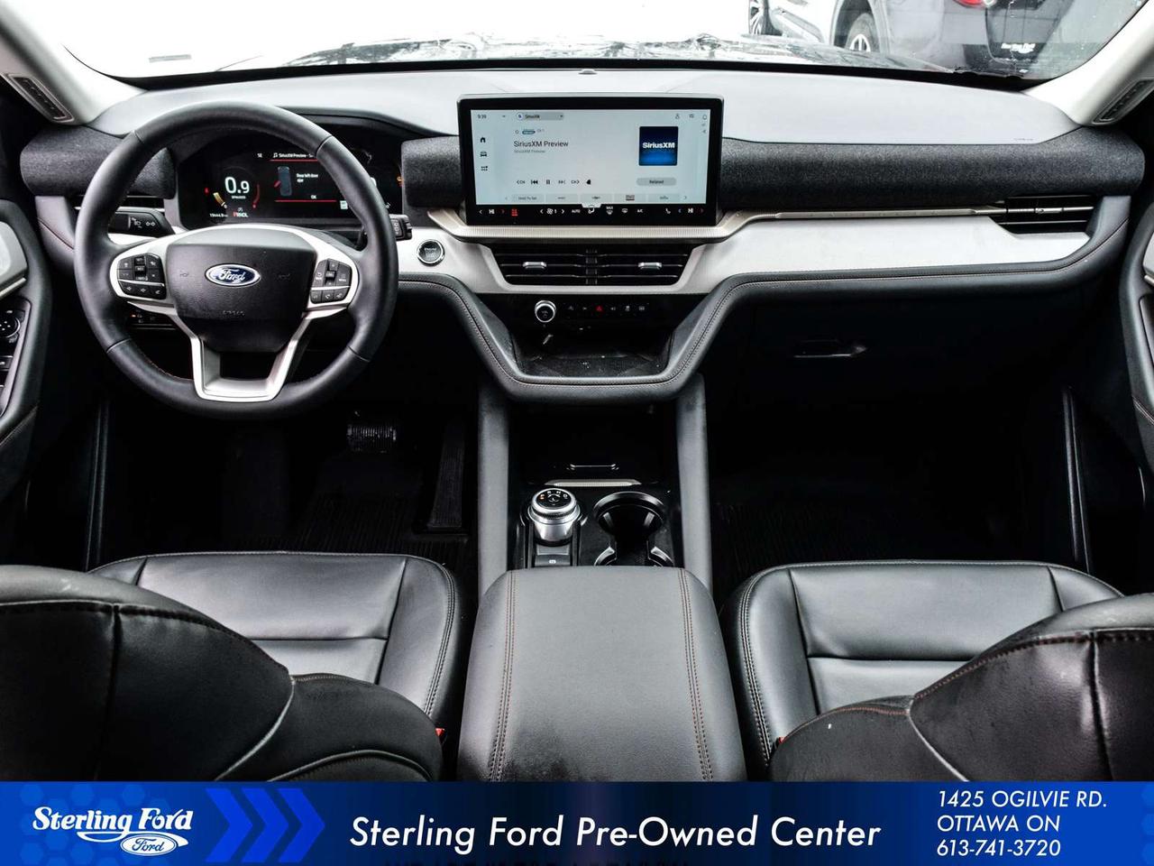 2025 Ford Explorer Active Photo