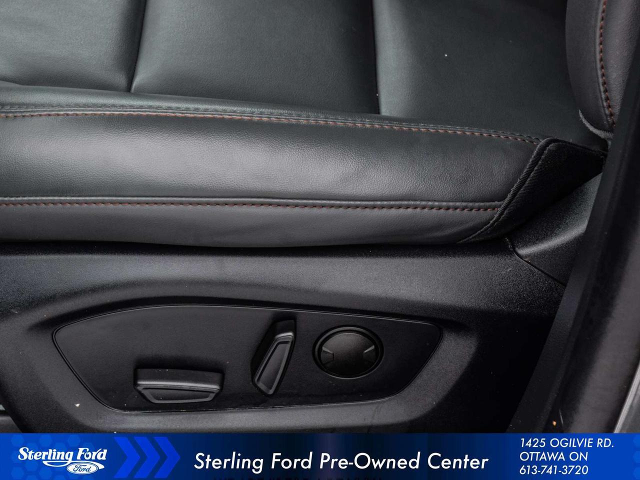 2025 Ford Explorer Active Photo