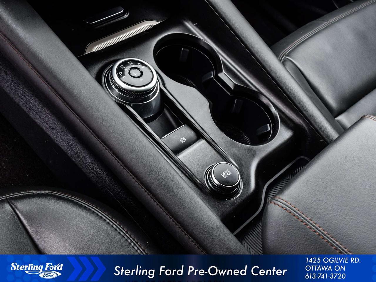 2025 Ford Explorer Active Photo
