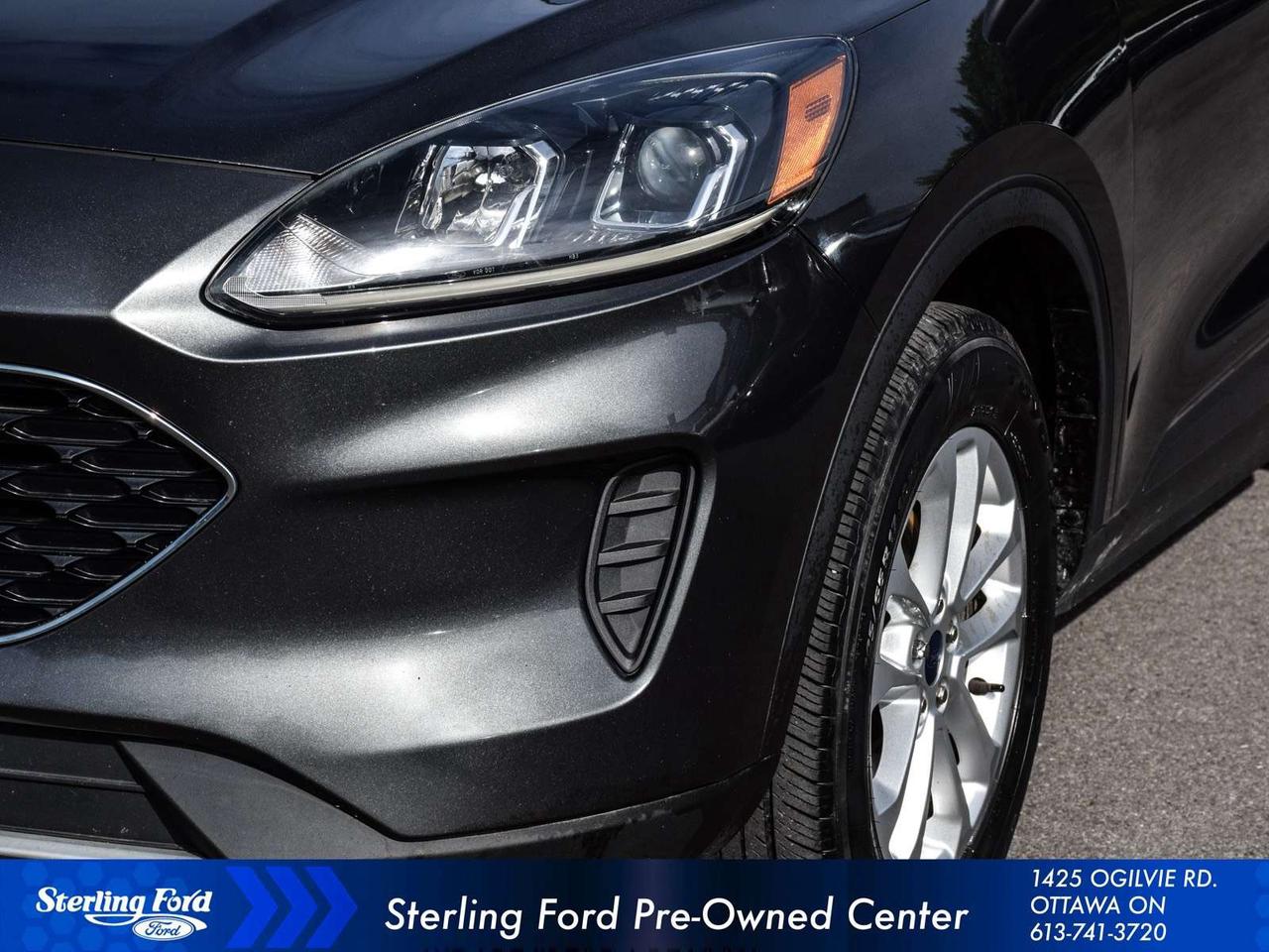 2020 Ford Escape SE Photo